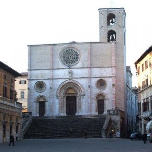 todi-piazza_del_popolo-duomo76a-300x300